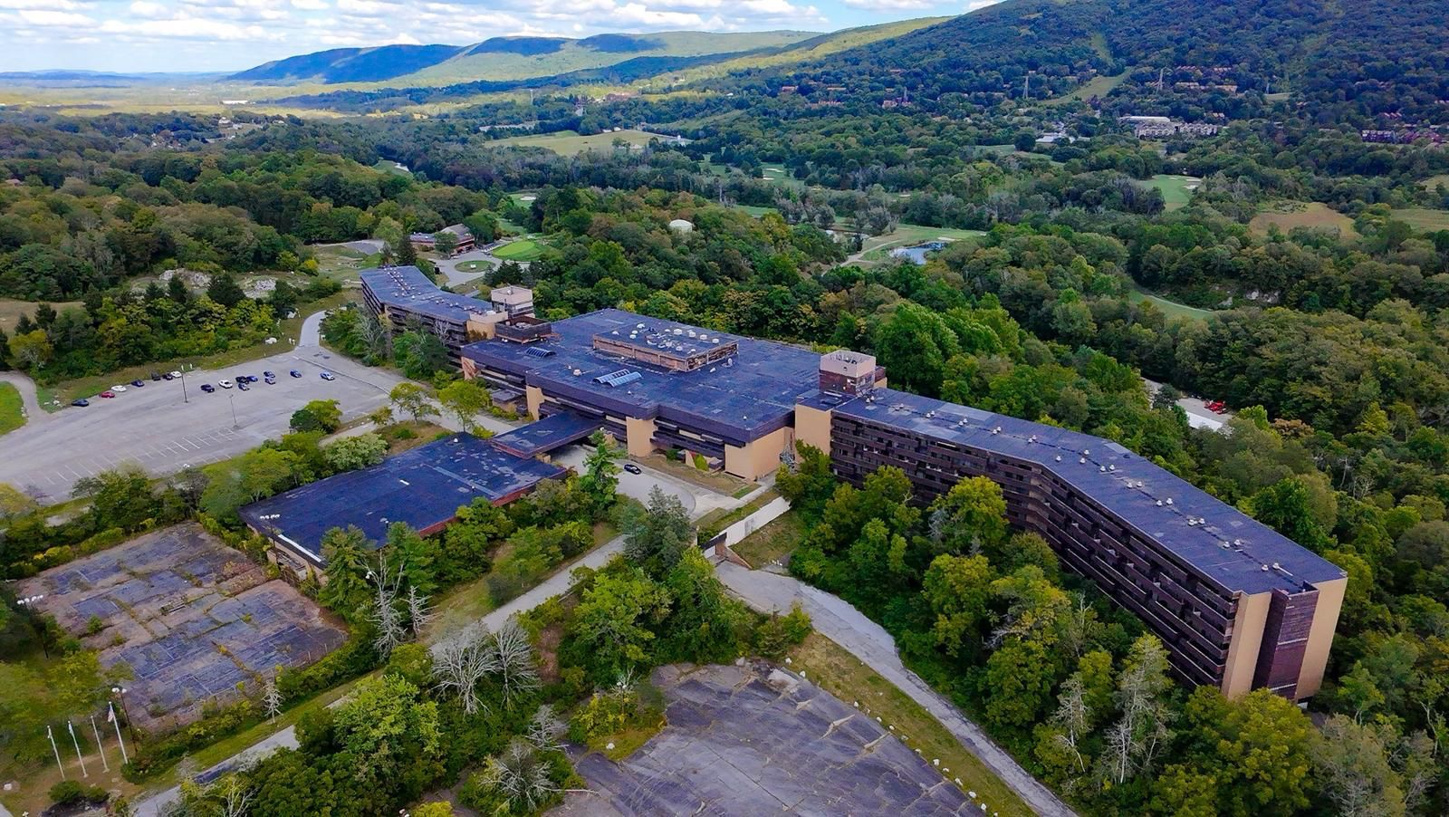 Aerial view of the Great Gorge property and surrounding landscape